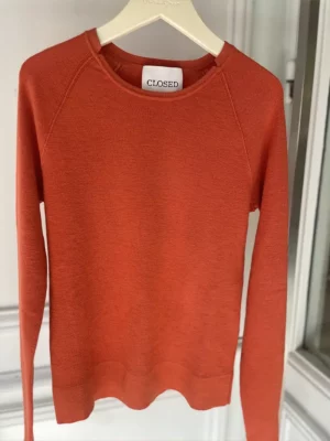 Pull pins – Closed — Les Boutiques First, Le Moulleau Arcachon