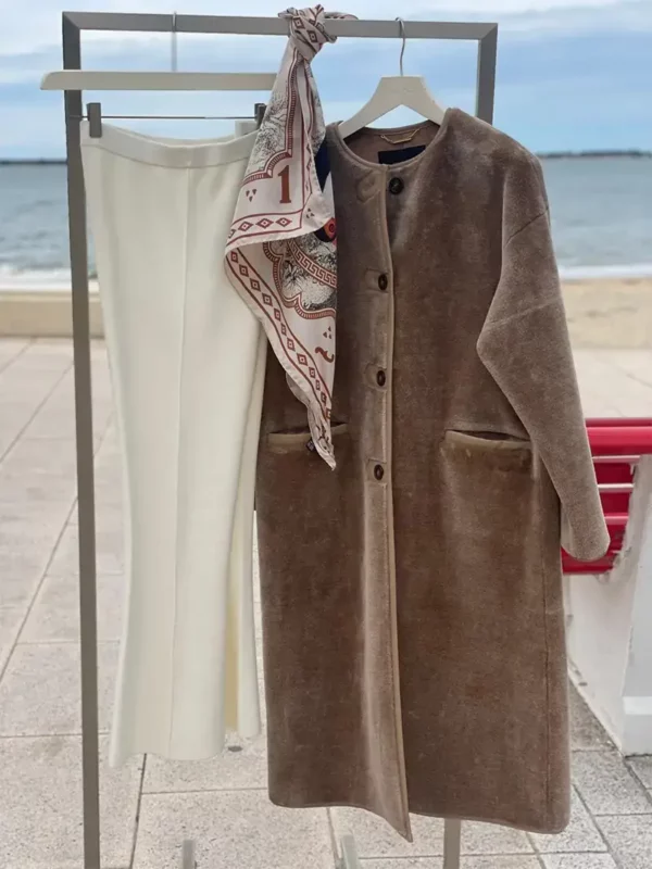 Veste, foulard & pantalon — Les Boutiques First, Le Moulleau Arcachon